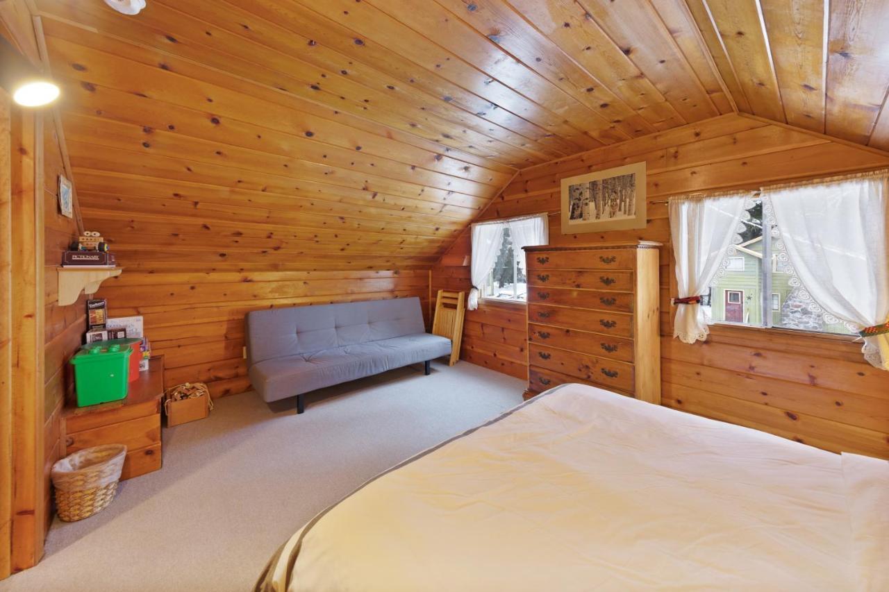 Cozy Cabin In กัฟเวิร์นเมนท์แคมป์ ภายนอก รูปภาพ